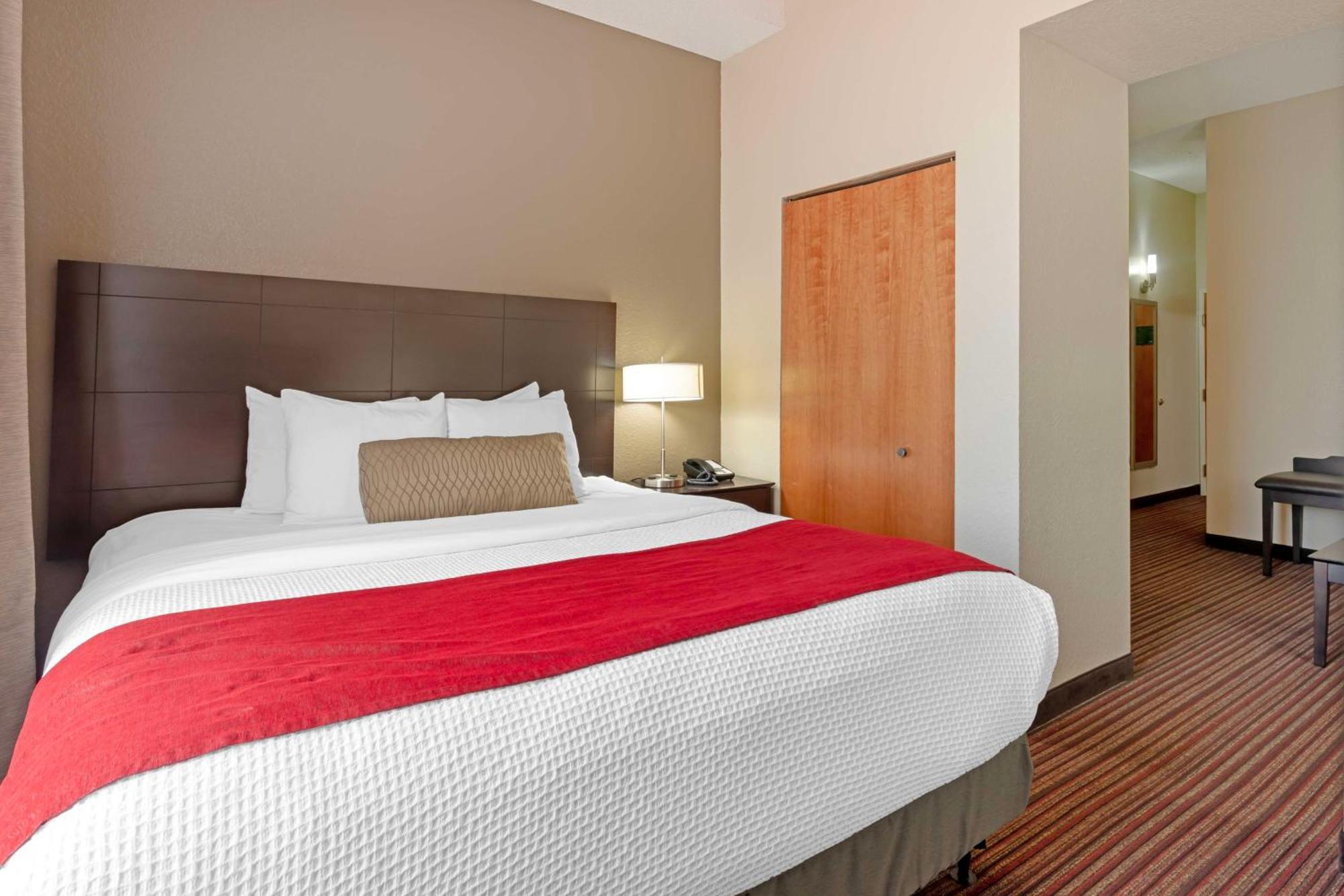 Best Western Plus Bradbury Inn And Suites Waycross Exterior foto